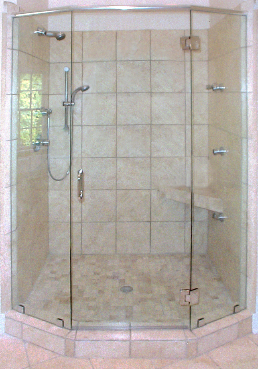 Center door and two panels with Header Frameless